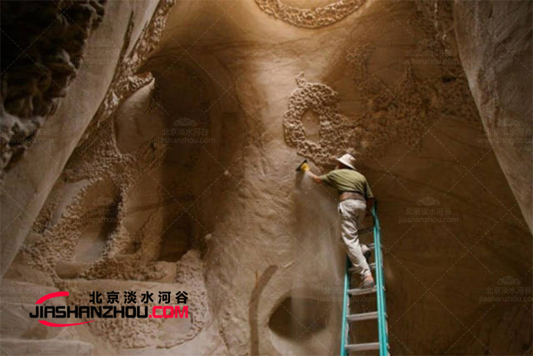 自然主義天然巖洞酒店轟趴館設(shè)計是如何巧妙制作出來的