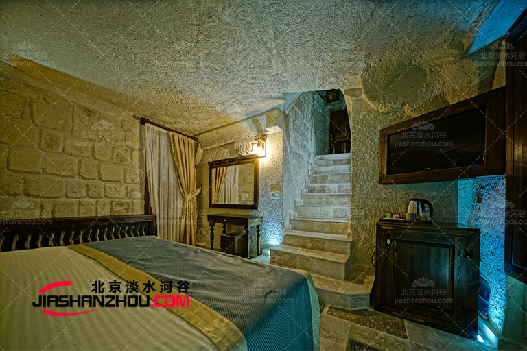 特色仿真窯洞酒店通過真實(shí)逼真場景來滿足您的自然獵奇享受