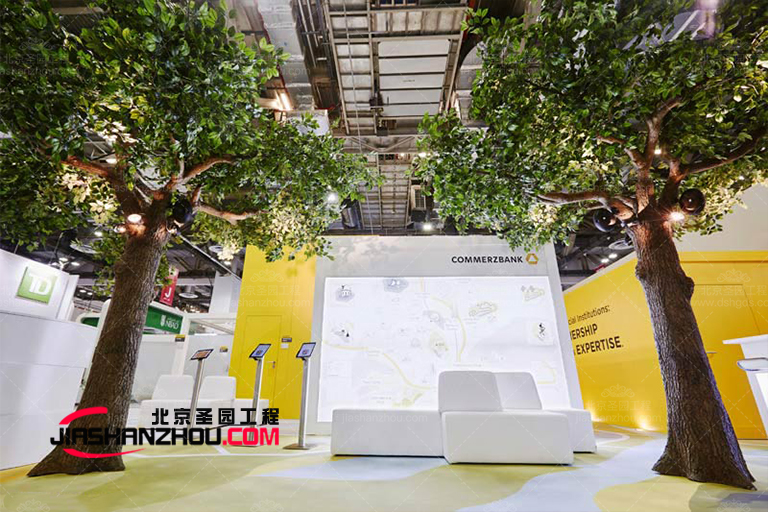 北中軸國家公園山居別墅永恒而經(jīng)典的仿真樹設(shè)計(jì)散發(fā)著誘人的魅力