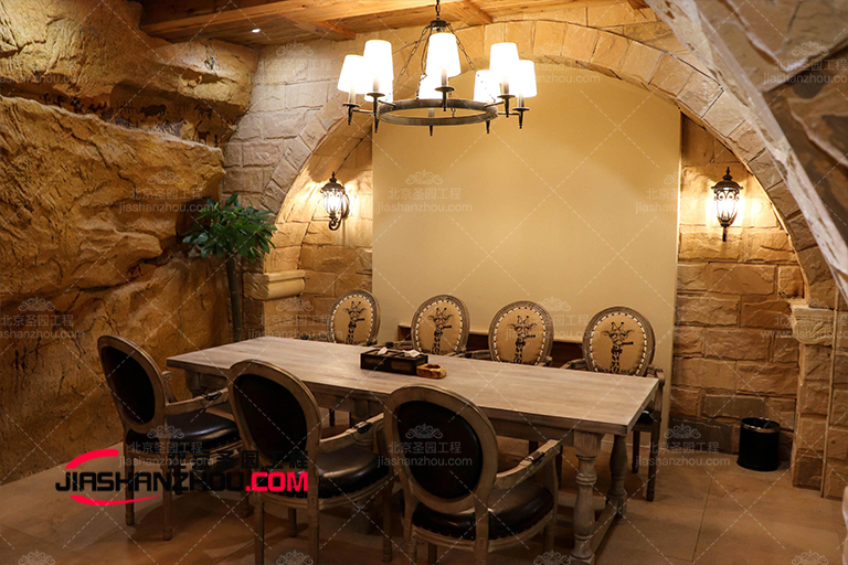 北京廠家的仿真山洞餐廳儲物創(chuàng)意設(shè)置