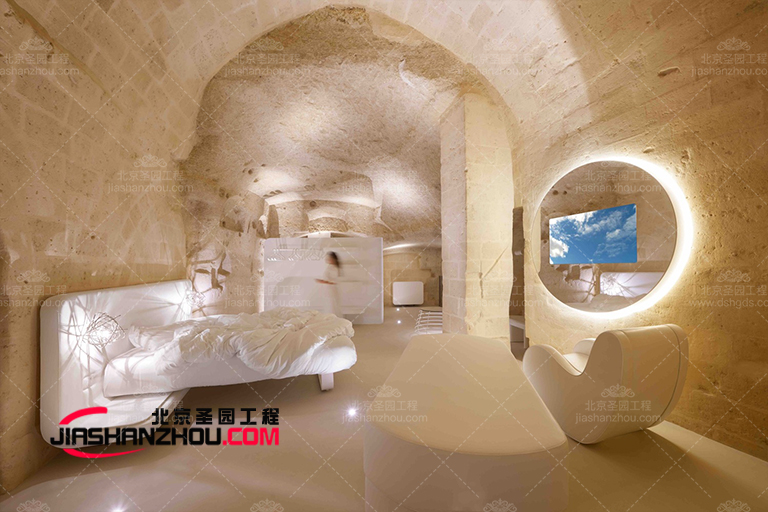 別墅洞穴豪宅室內(nèi)外空間的布局是心規(guī)劃的