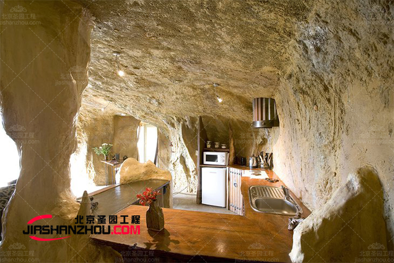 簡主義的現(xiàn)代仿真洞穴酒店臥室主要以白色為特色