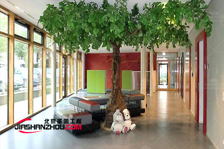 上海朝陽(yáng)亞奧墅區(qū)樣板房室內(nèi)仿真樹(shù)空間裝飾