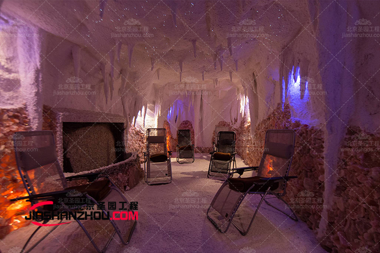 仿真鹽洞別墅臥室設(shè)計(jì)中使用的色調(diào)賦予其非常令人愉悅的美感