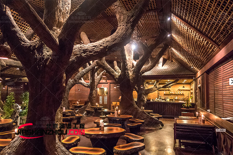 承接的上海優(yōu)樂主題餐廳仿真樹項目順利完工