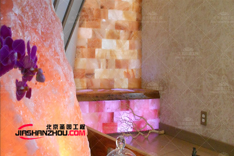 時(shí)尚的汗蒸房洞穴式鹽療房簡約不簡單引人注目