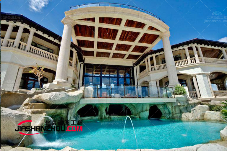 具裝飾性意義設(shè)計的現(xiàn)代塑石假山水池景觀