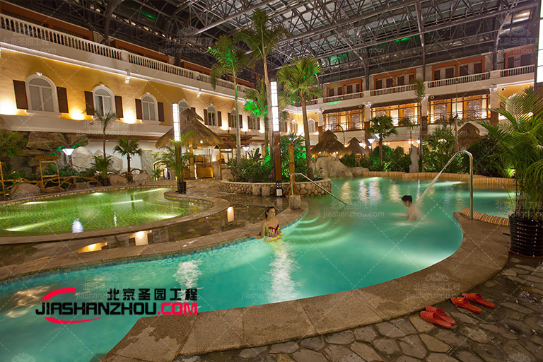 現(xiàn)代塑石假山水池景觀即使是簡(jiǎn)約外觀也充滿了活力