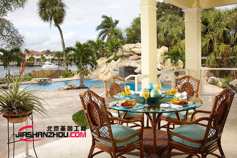 具有幾何元素設計的熱帶度假村現(xiàn)代塑石假山水池景觀