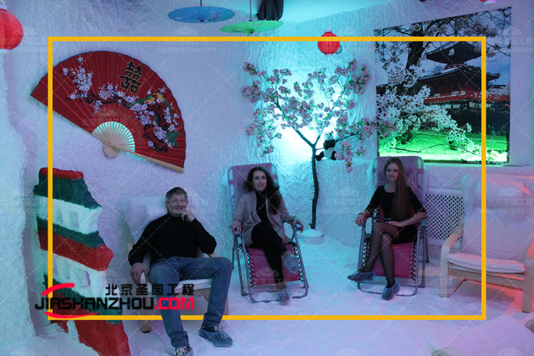 自然洞穴式主題鹽療房鹽壁燈應(yīng)該與墻壁顏色的效果相輔相成