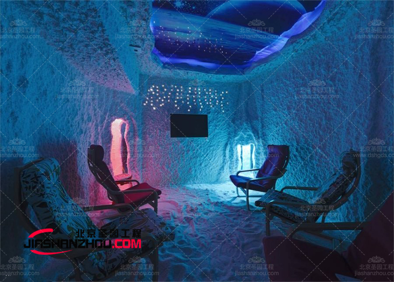 少數(shù)用鹽做成的全鹽仿真鹽洞酒店 顏色絢麗