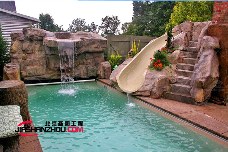 TCP塑石假山水池景觀非常適合補充現(xiàn)有設計元素的后院