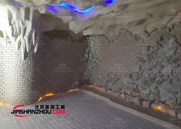 如何為仿自然主題汗蒸房鹽洞的客廳考慮個(gè)性和f 格