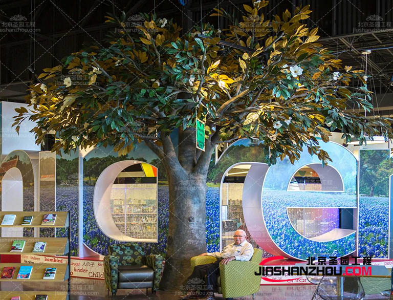 再日常生活中人們對(duì)于仿真樹的環(huán)保性越來越重視