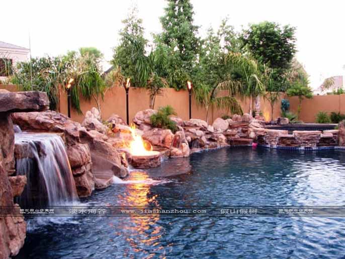 現(xiàn)代水泥假山和古典園林假山區(qū)別是什么？