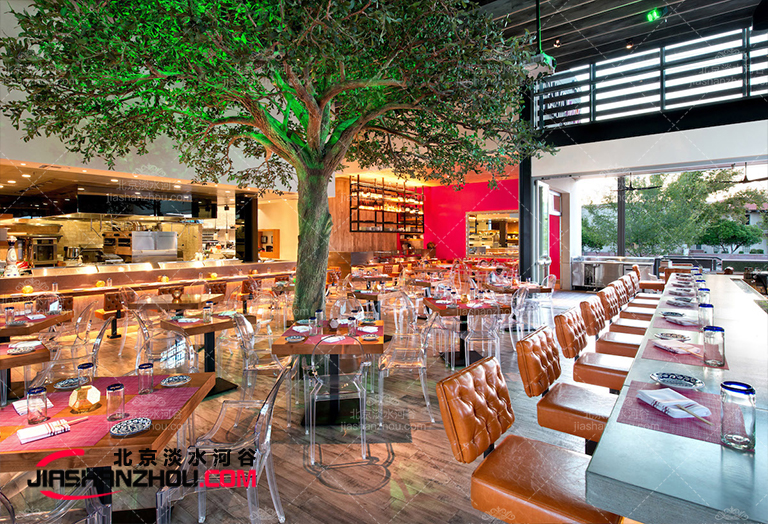 仿真樹與真植物市場(chǎng)相比一點(diǎn)也不遜色