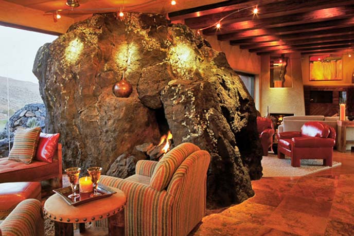 塑石假山你知道怎么選嗎？需要注意哪些方面？