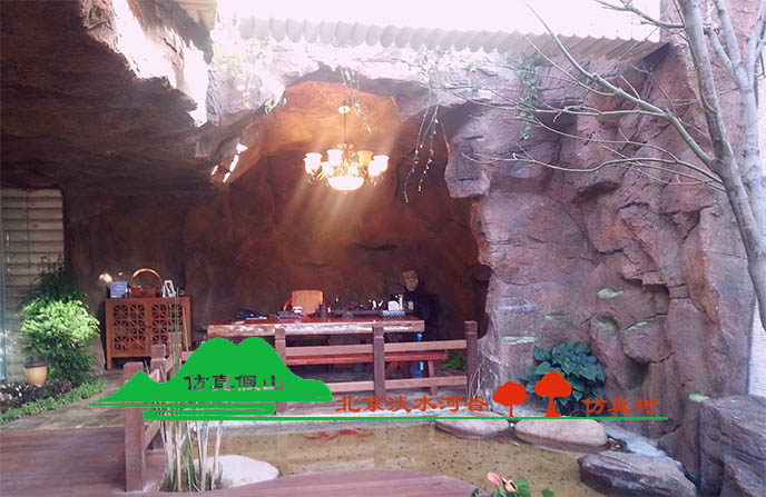 如何選擇塑石假山公司？考慮塑石假山的因素有哪些？