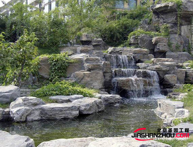 塑石假山是一個(gè)可以讓公園或是景區(qū)變得加的漂亮美觀