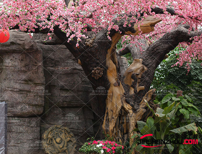 仿真樹在社會(huì)上有著很多的優(yōu)勢但是仿真樹也有一些缺點(diǎn)的