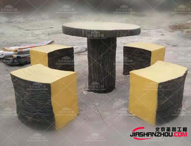 現(xiàn)在的仿真樹可以放在公園城市來進(jìn)行裝飾讓人們觀看