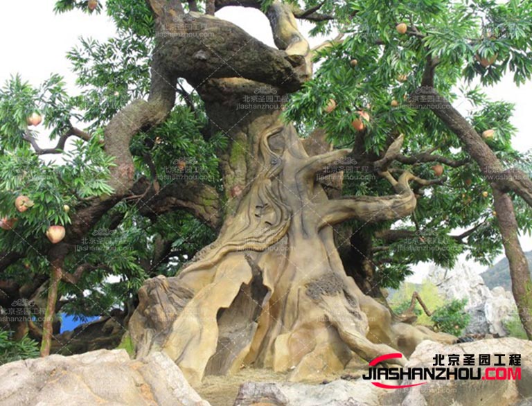 仿真樹采用的是可持續(xù)材料，不會釋放有害的化學(xué)物質(zhì)