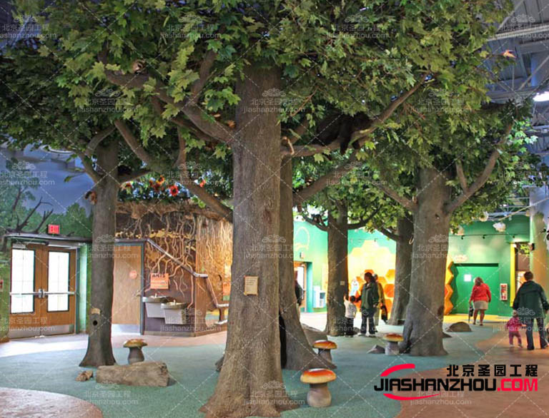 淺色調(diào)的仿真樹可以幫助營造寧靜的氛圍鮮艷的仿真樹幫助增強(qiáng)