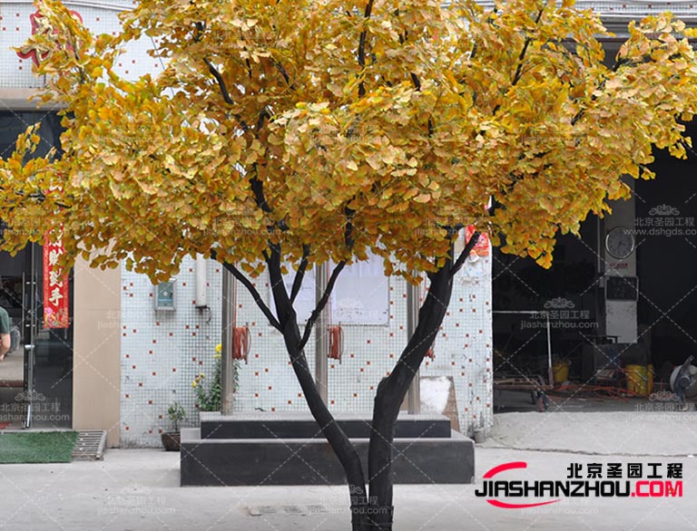 這些仿真樹細(xì)節(jié)可以與豪華元素相匹配，營造出一種奢華的氛圍