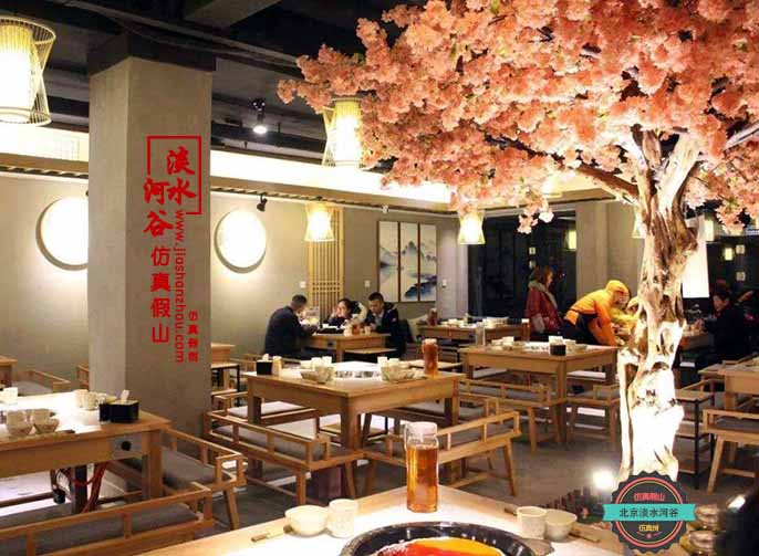 仿真樹裝飾對于改善社區(qū)環(huán)境的積作用