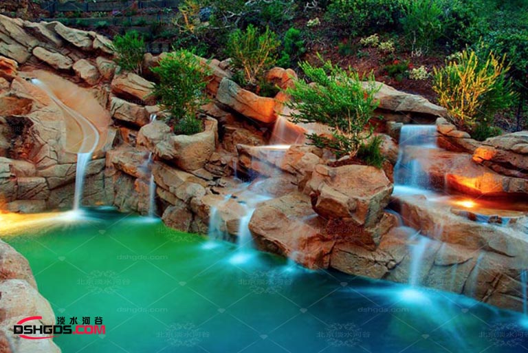 水泥假山的實用性竟是如此強(qiáng)大 主要有這三點(diǎn)