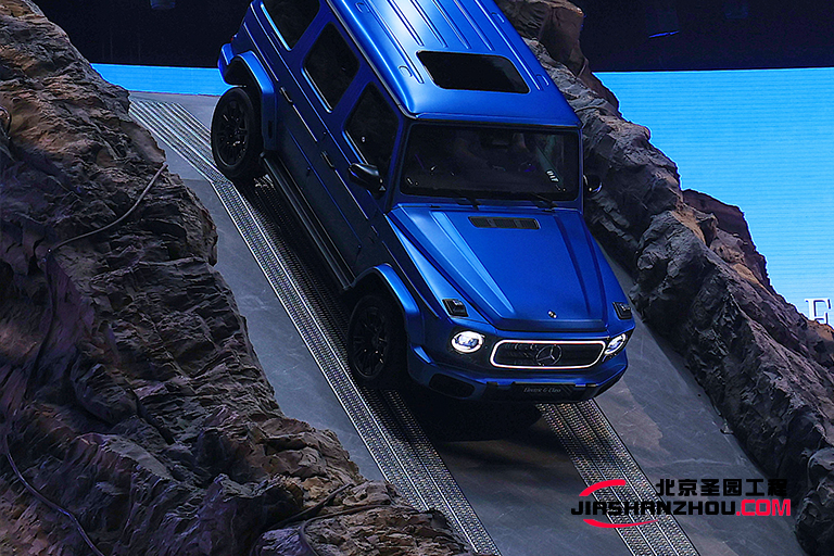 梅賽德斯奔馳塑石假山越野場(chǎng)地設(shè)計(jì)案例 北京廠家