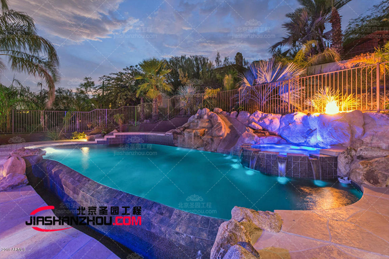 仿真水泥假山制作在城市的景觀裝飾發(fā)展中占有很大的分量