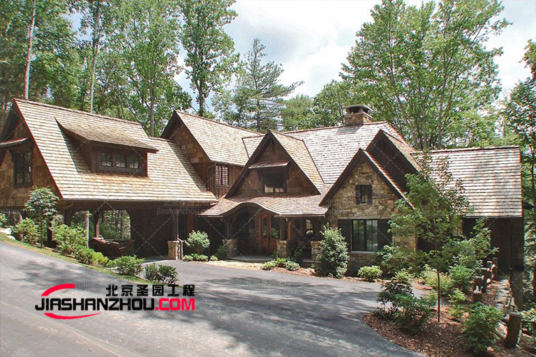 2024新全的仿木屋房子材質(zhì)分類介紹看看有多少種