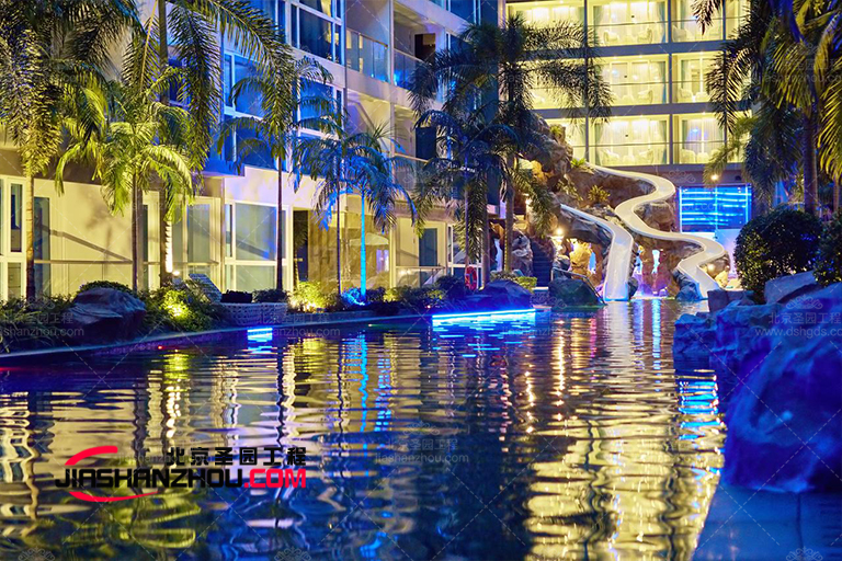 石頭上的浪漫 北京塑石假山設(shè)計(jì)制作里外皆是美景