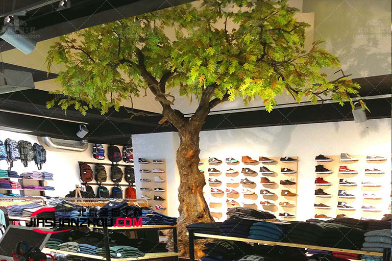 山東假樹(shù)制作廠家 商場(chǎng)游樂(lè)園大型仿真樹(shù)造景公司