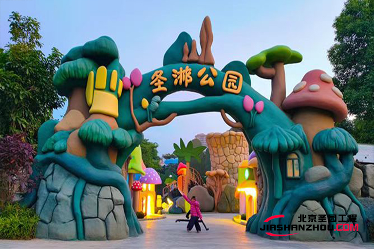 濟(jì)南融創(chuàng)樂園假樹大門 仿真樹大門造景用心設(shè)計(jì)