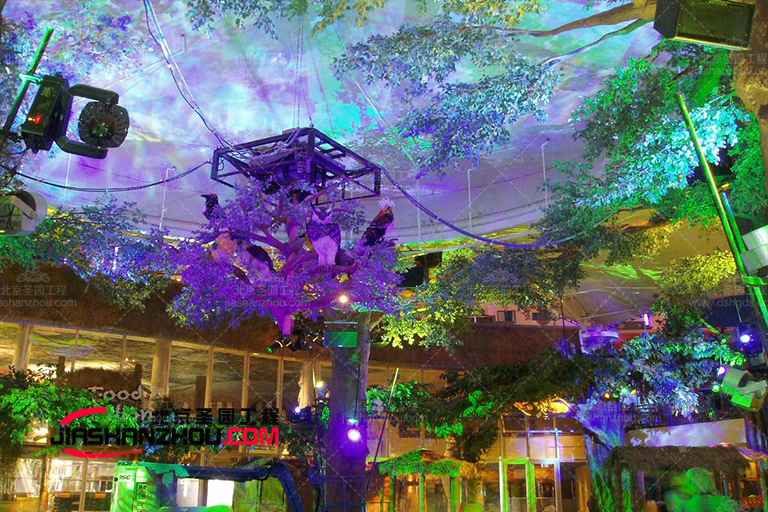 湖南仿真樹秋日餐廳的溫柔時光仿佛被萬圣節(jié)小靈吻了嘴角