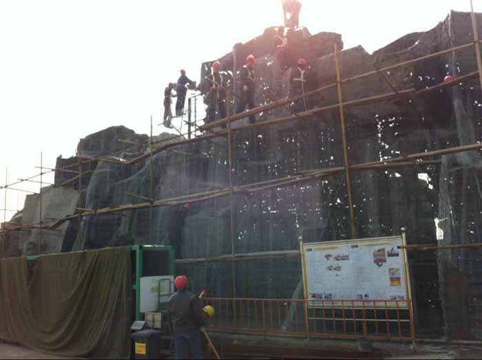 仿真假山制作方法.jpg 仿真假山