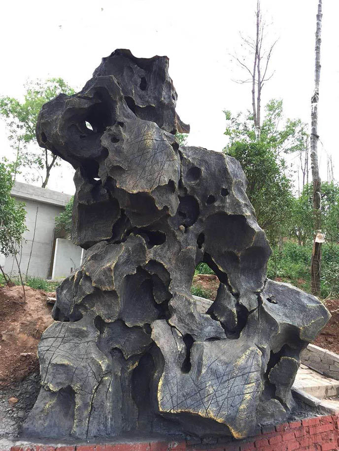 塑石假山.jpg 塑石假山