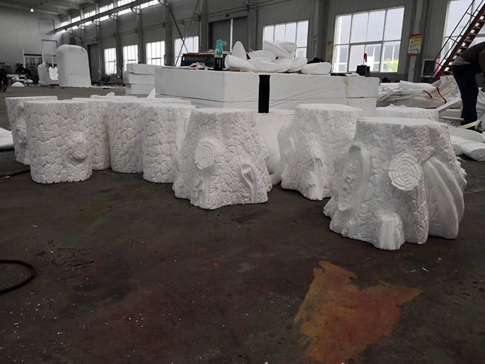 迪士尼仿木.jpg 迪士尼仿木