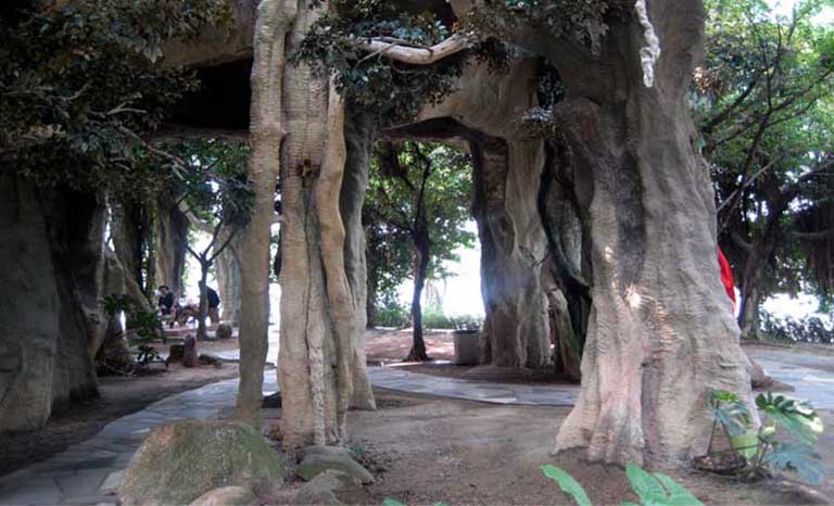 仿真榕樹