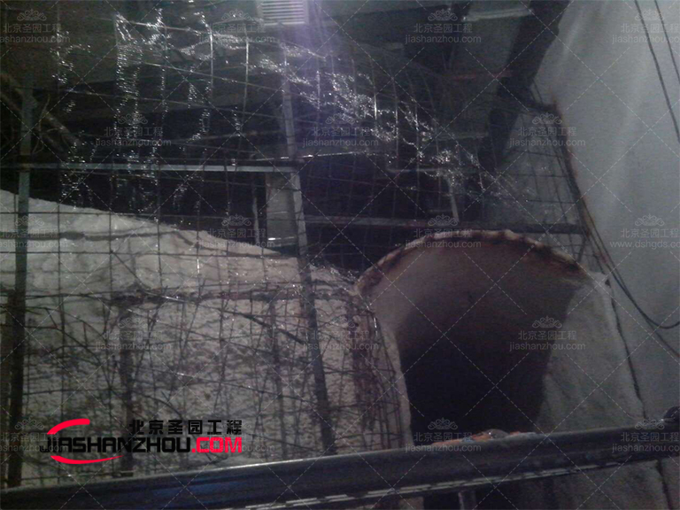 山洞衛(wèi)生間