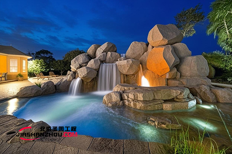 仿真假山.jpg 仿真假山